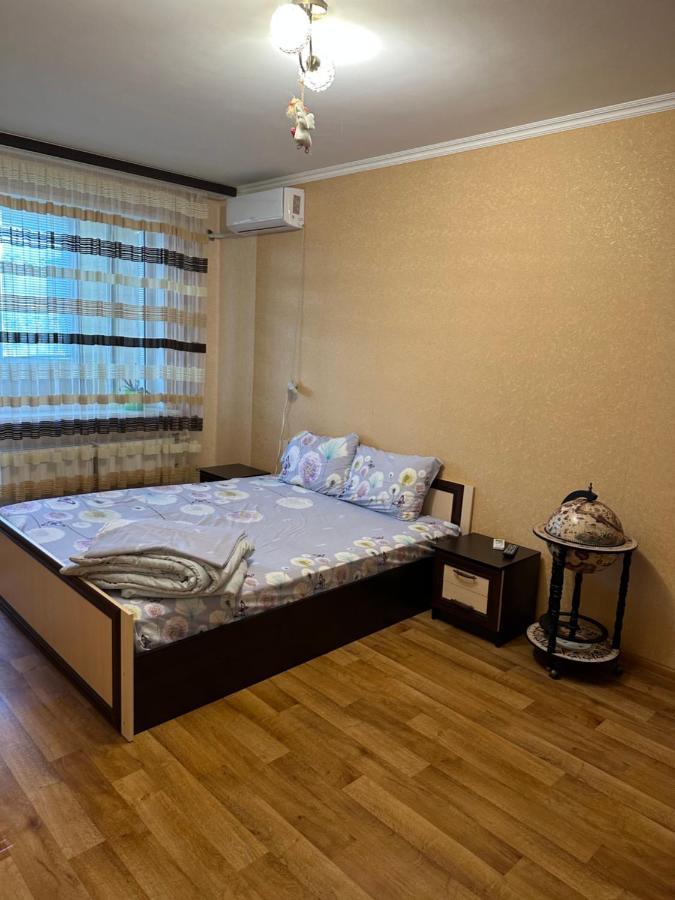 з видом на дніпро Apartment